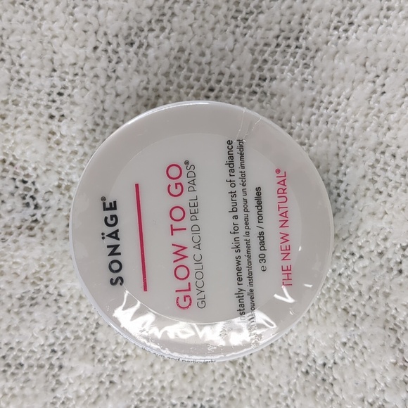 SONÄGE Other - SONÄGE GLOW TO GO Glycolic Acid Peel Pads, 30 pads
